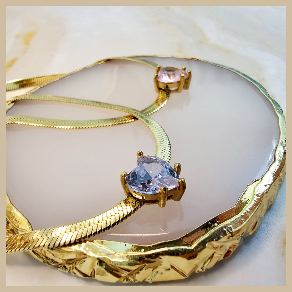 Trendy Gizi golden chili smile necklace with a sparkling inlaid pendant, an ideal birthday gift that brings charm, confidence, and a touch of luxury.