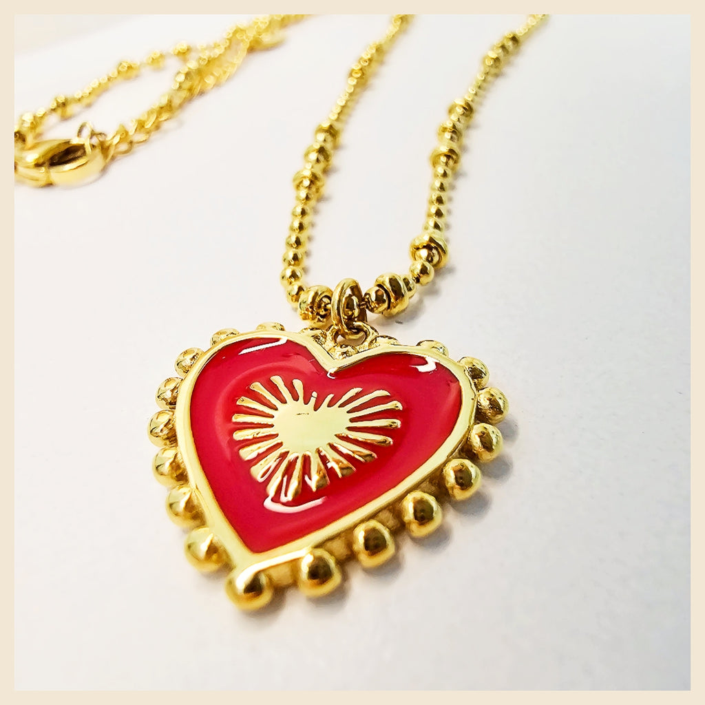 Trendy gold heart necklace designed for stylish women who value refined jewellery